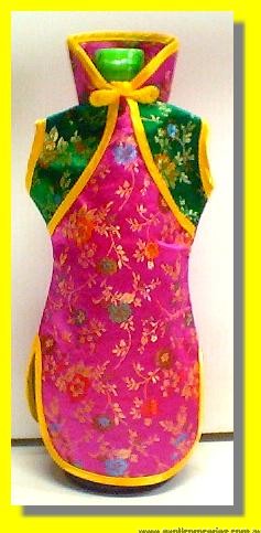 Chinese Embroidery Pink Green Bottle Clothes 30CM